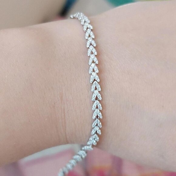 925 Sterling Silver Grade 5A Cubic Zirconia Bracelet - Picture 2 of 8